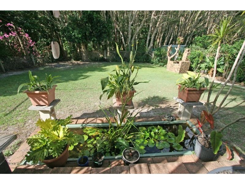 20 Bottlebrush Crescent, Suffolk Park NSW 2481
