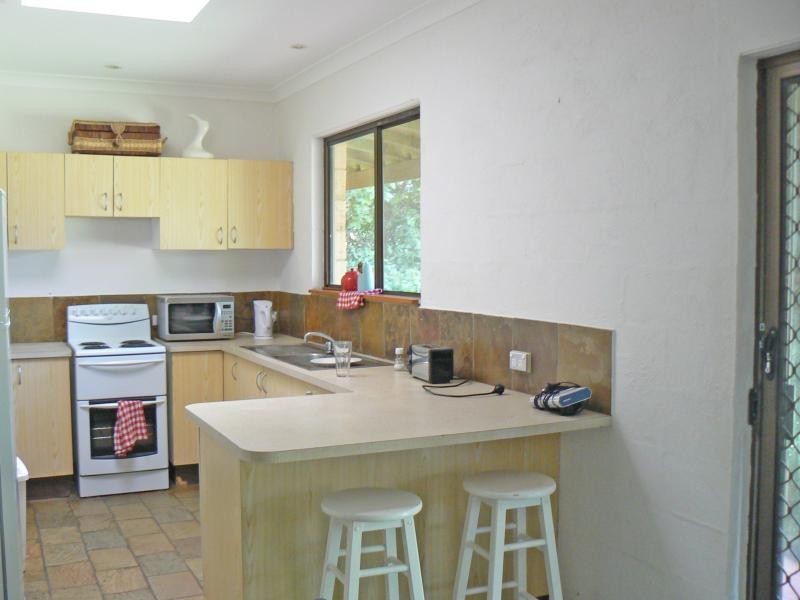 2 BEACHSIDE DRIVE, Suffolk Park NSW 2481