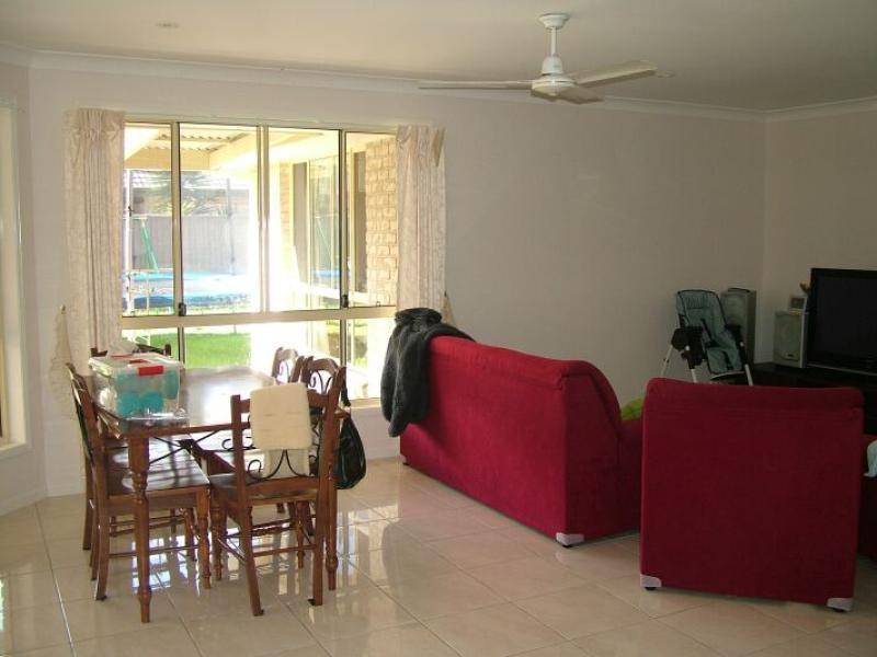 18 SUFFOLK PARADE, Pottsville NSW 2489