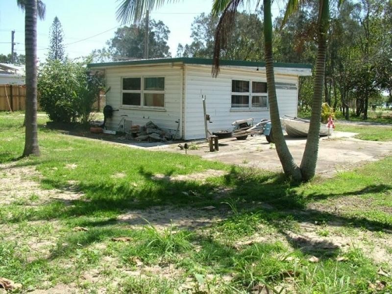 1 CROWN STREET, Fingal Head NSW 2487