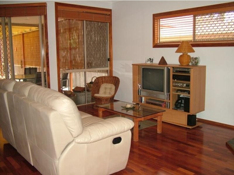 38 TAMARIND AVENUE, Cabarita Beach NSW 2488