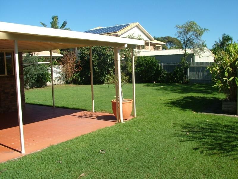 18 Ti Tree Avenue, Cabarita Beach NSW 2488