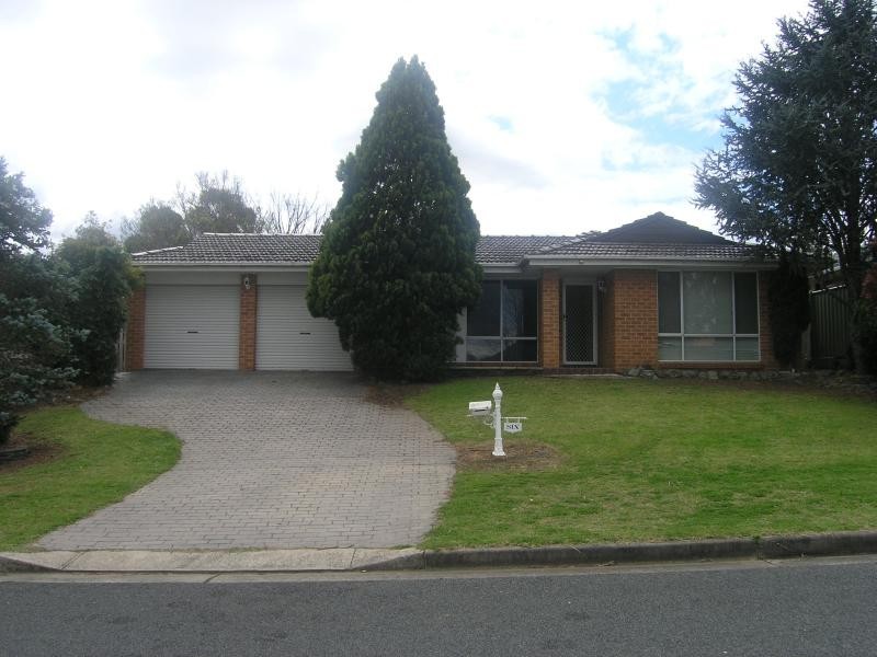 6 THURN PLACE, Elderslie NSW 2570