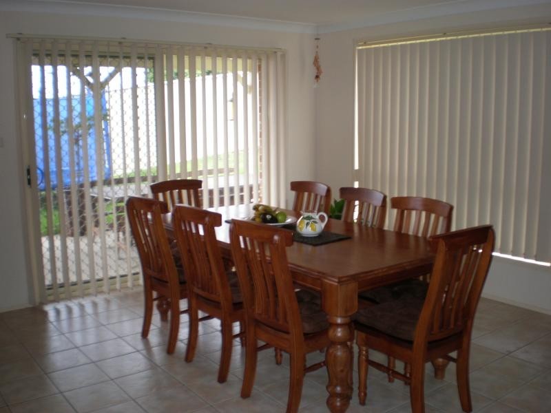 36 Downes Crescent, Currans Hill NSW 2567