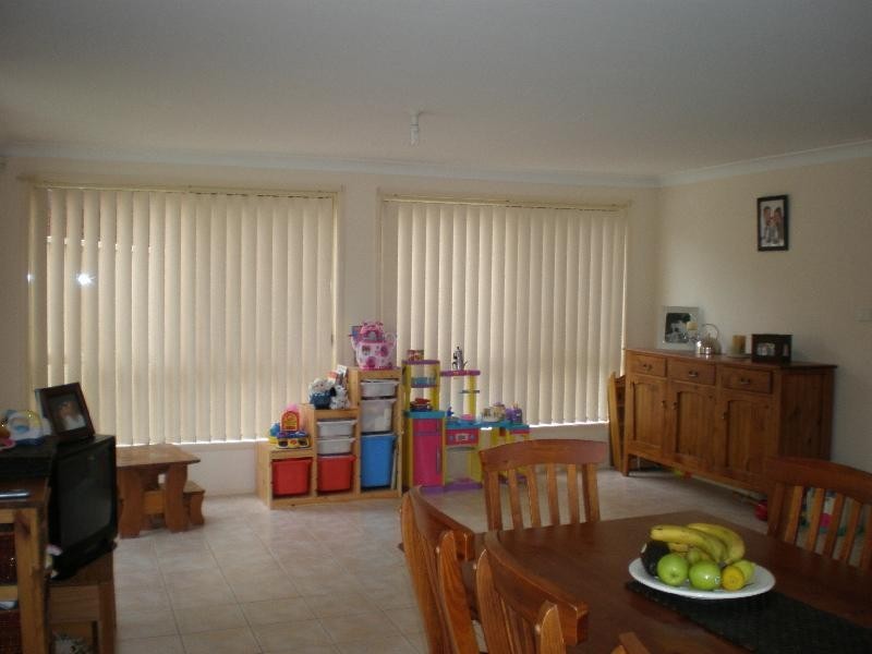 36 Downes Crescent, Currans Hill NSW 2567