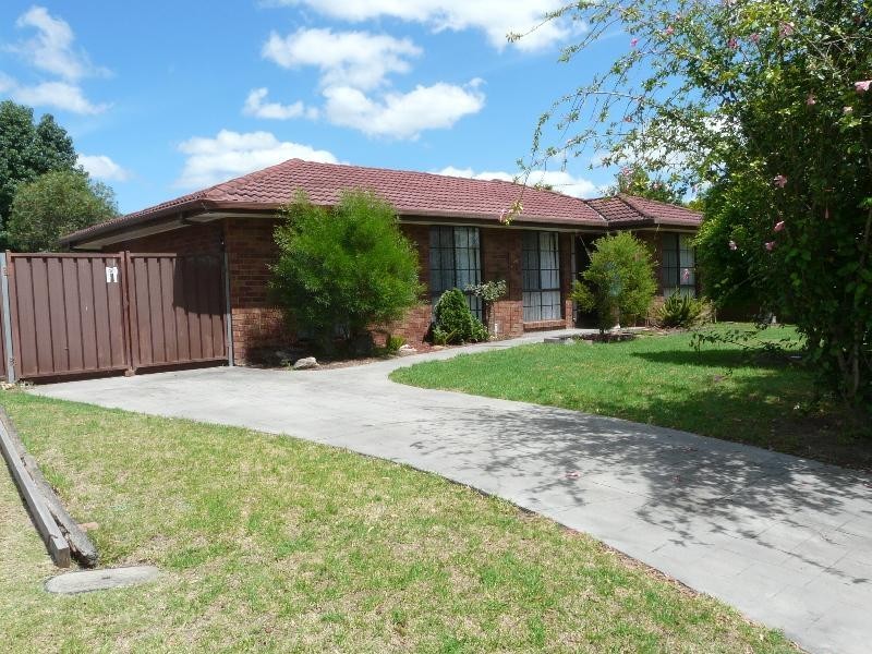 60 Southdown Road, Elderslie NSW 2570