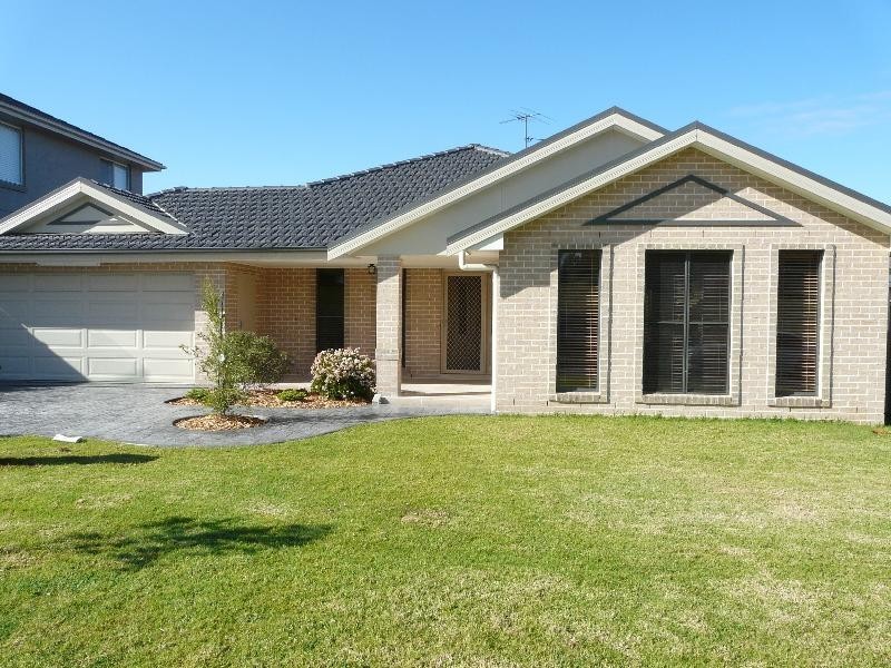 8 Giddings Link, Harrington Park NSW 2567