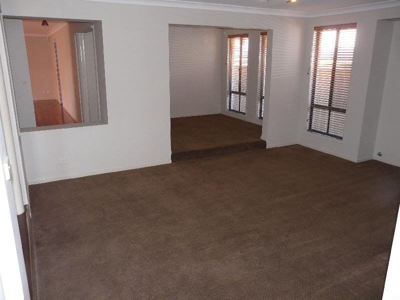 8 Giddings Link, Harrington Park NSW 2567