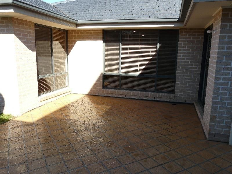 8 Giddings Link, Harrington Park NSW 2567