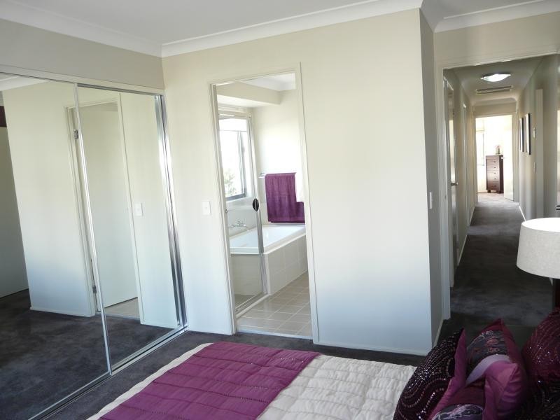 Spring Farm NSW 2570