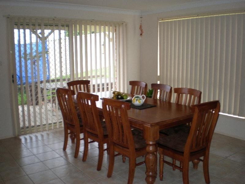 36 Downes Crescent, Currans Hill NSW 2567