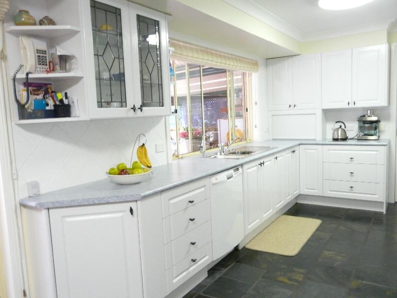 10 Griffiths Ave, Camden NSW 2570