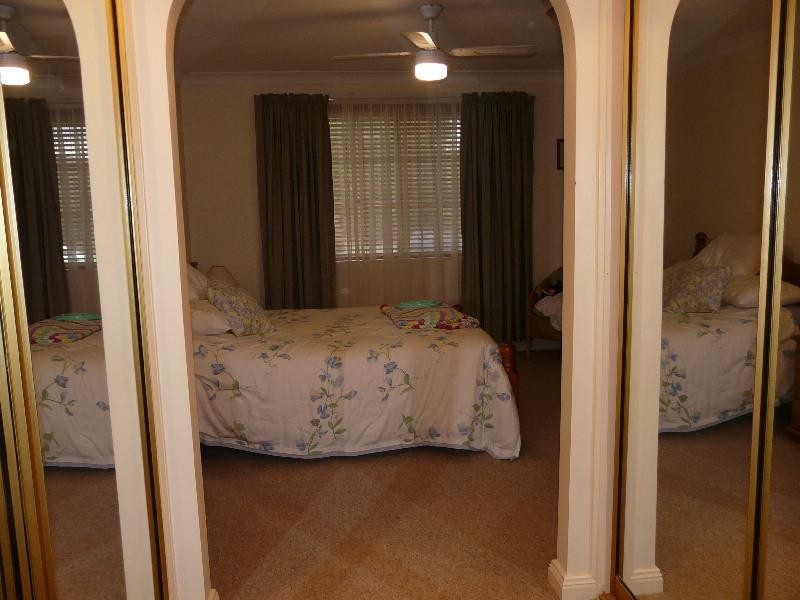 10 Griffiths Ave, Camden NSW 2570