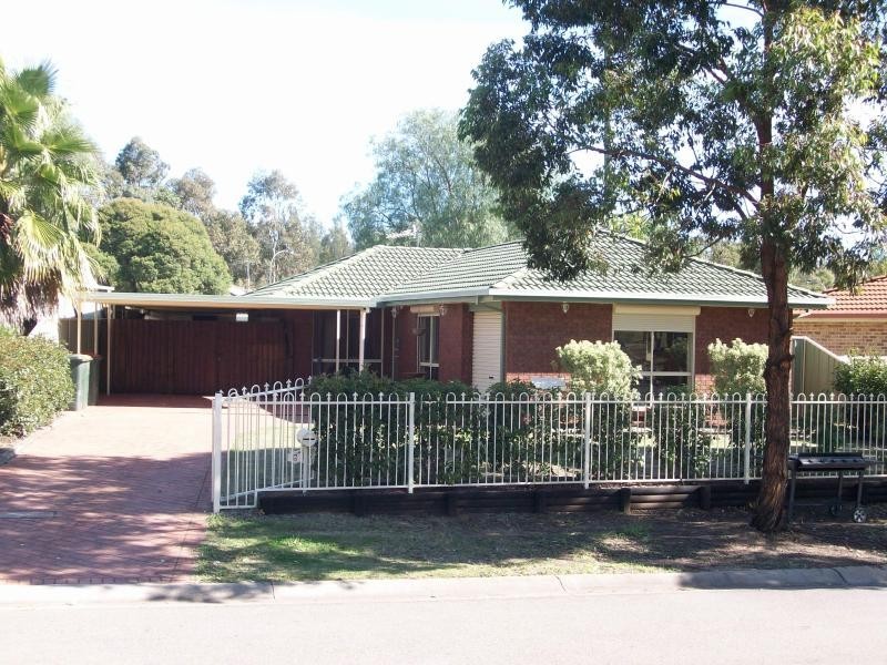 5 Hodges Place, Currans Hill NSW 2567