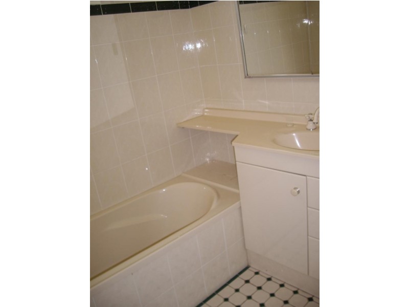 20 Alpha Road, Camden NSW 2570