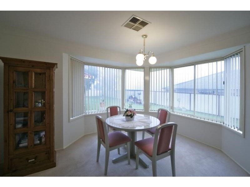 16 Railway Parade, Douglas Park NSW 2569