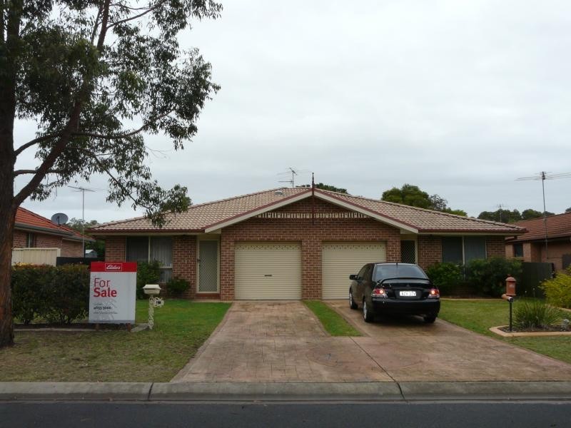 1/18 Watkins Crescent, Currans Hill NSW 2567