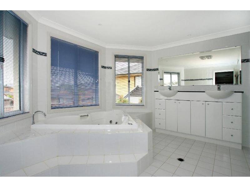 26 Macarthur Circuit, Camden Park NSW 2570