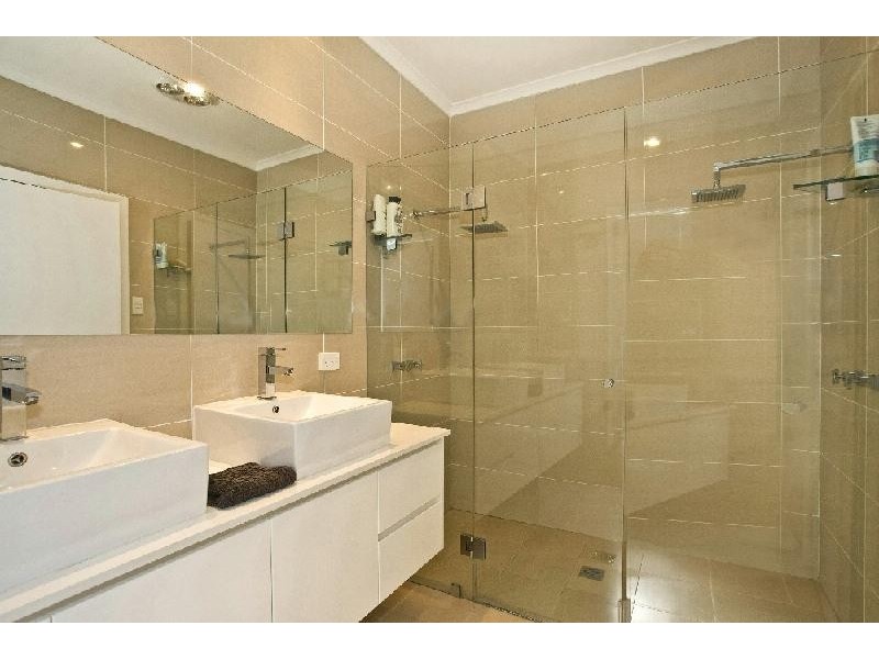 12 Osbourne Street, Elderslie NSW 2570