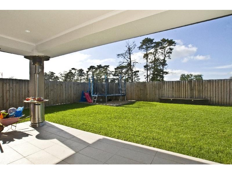 12 Osbourne Street, Elderslie NSW 2570