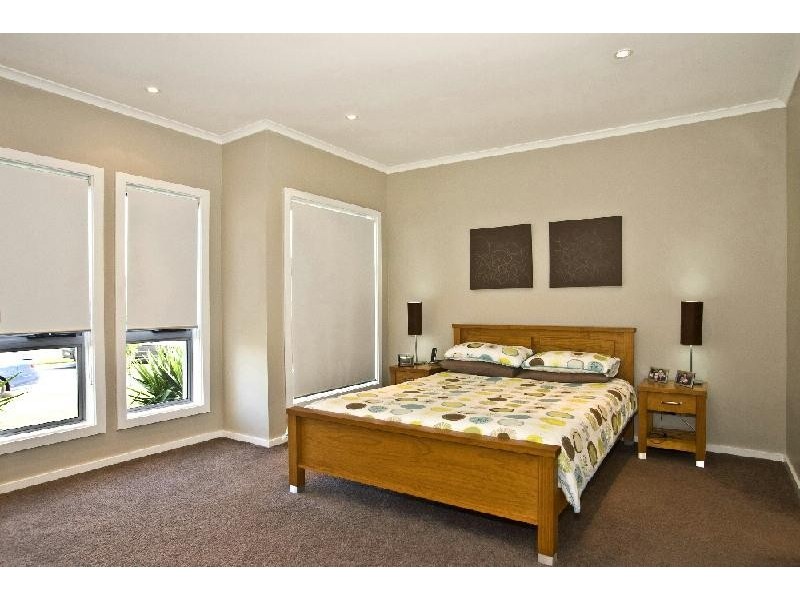 12 Osbourne Street, Elderslie NSW 2570