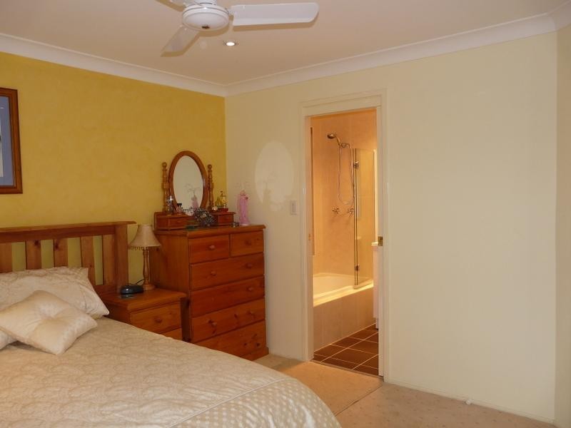 36 Welling Drive, Narellan Vale NSW 2567