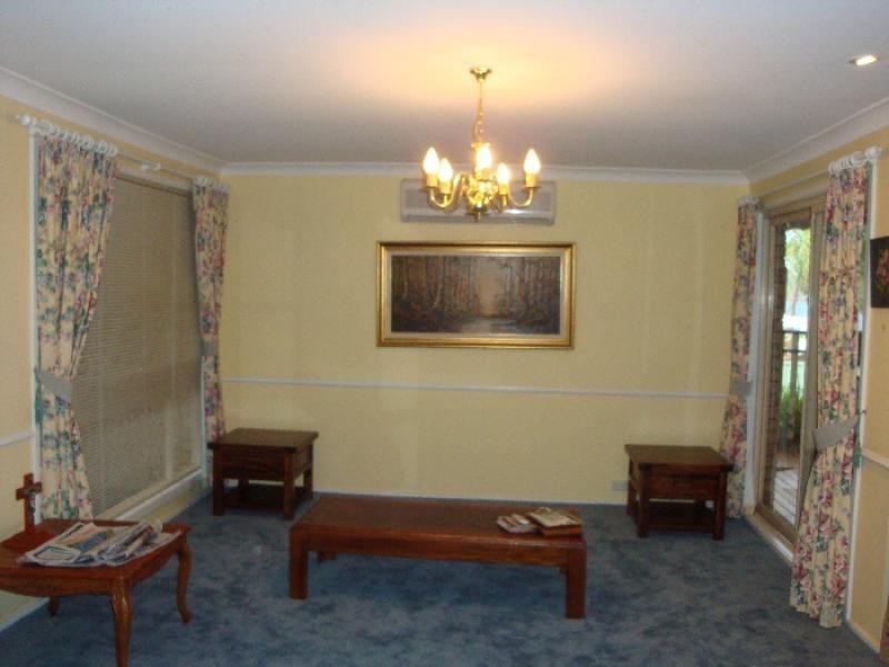 17 Arndell Street, Camden South NSW 2570