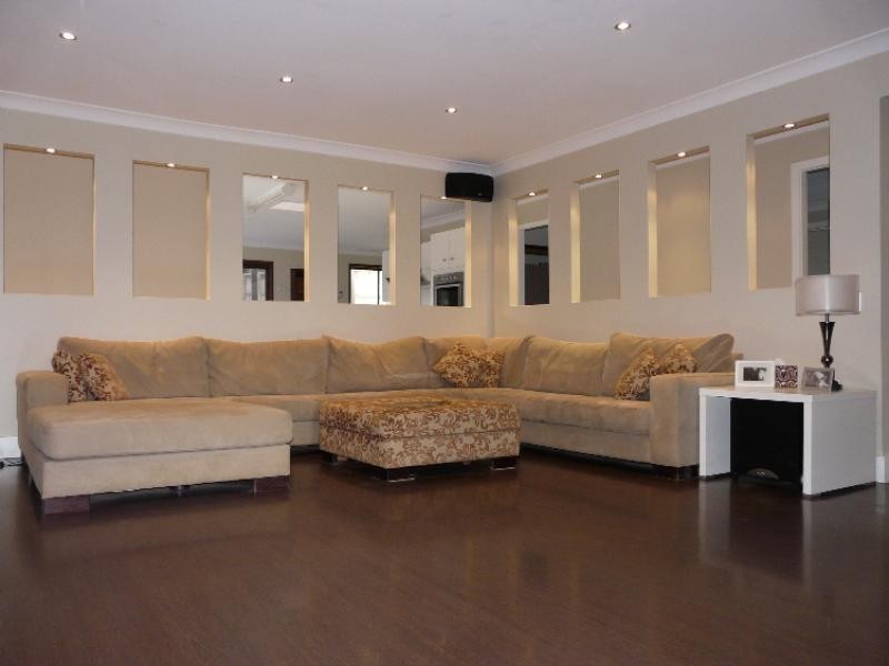 7 William St, The Oaks NSW 2570