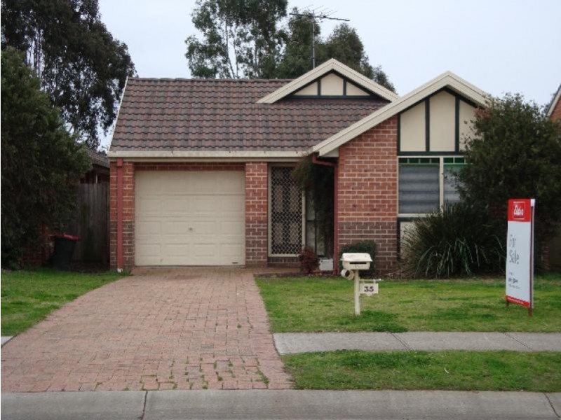 35 Veness Circuit, Narellan Vale NSW 2567