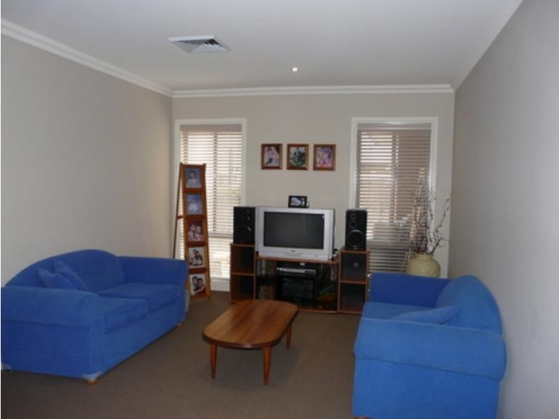 114 Macarthur Circuit, Camden Park NSW 2570