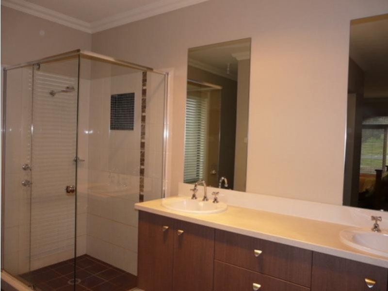 114 Macarthur Circuit, Camden Park NSW 2570