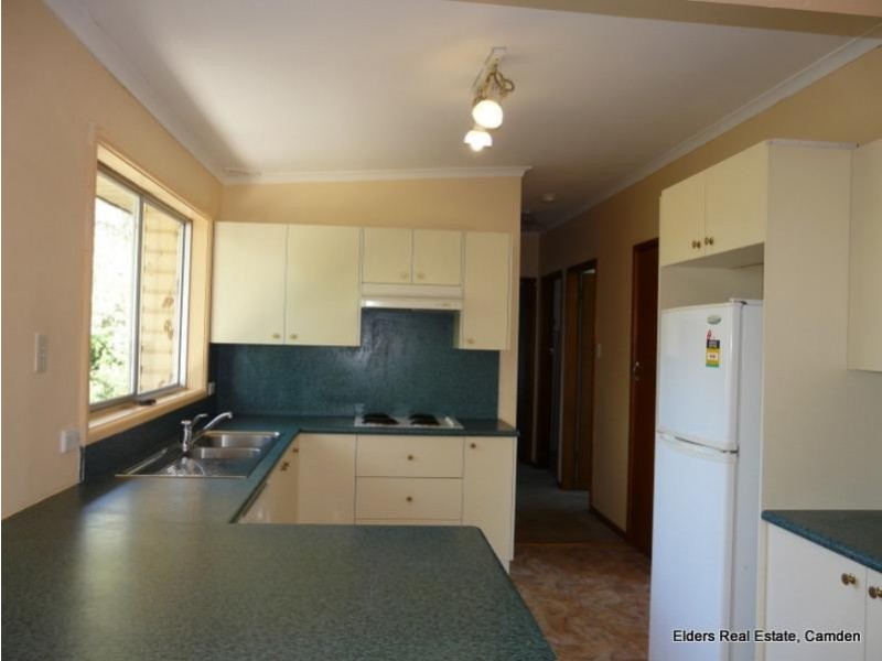31 Ulmarra Avenue, Camden NSW 2570