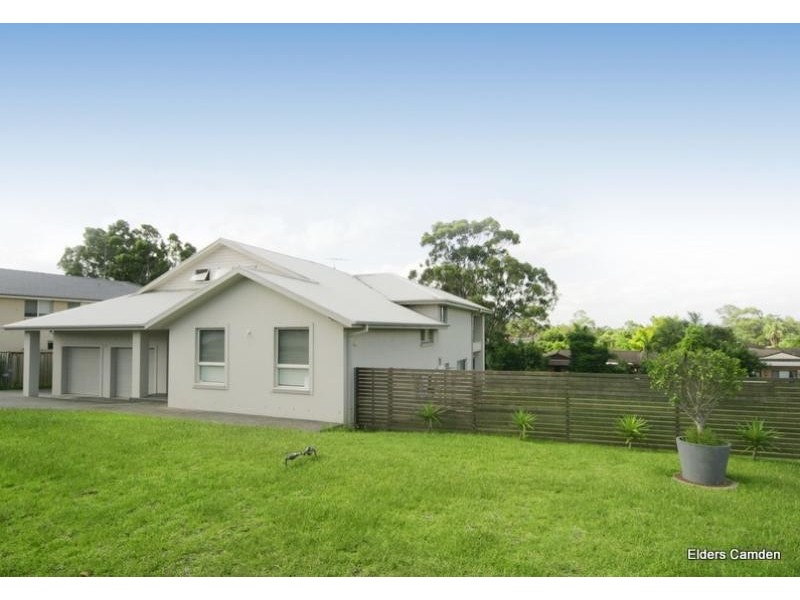 8 Hillier Close, Camden Park NSW 2570
