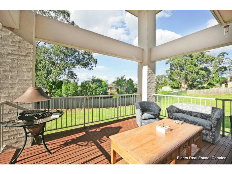 8 Hillier Close, Camden Park NSW 2570