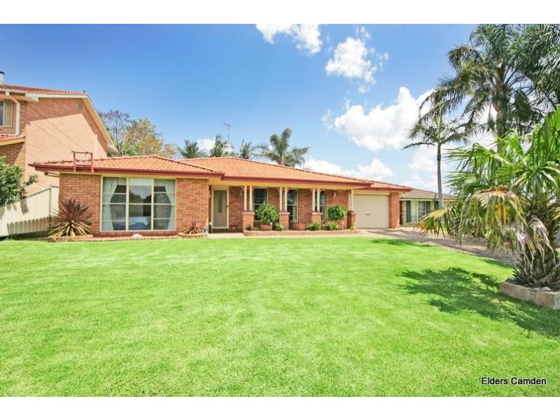 39 Devitt Crescent, The Oaks NSW 2570