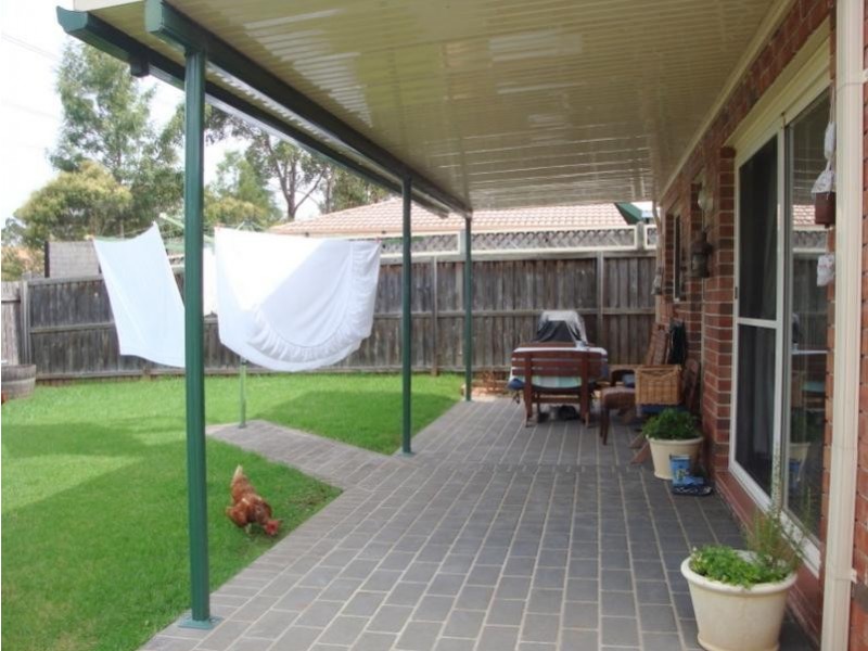 18 Steamer Place, Currans Hill NSW 2567