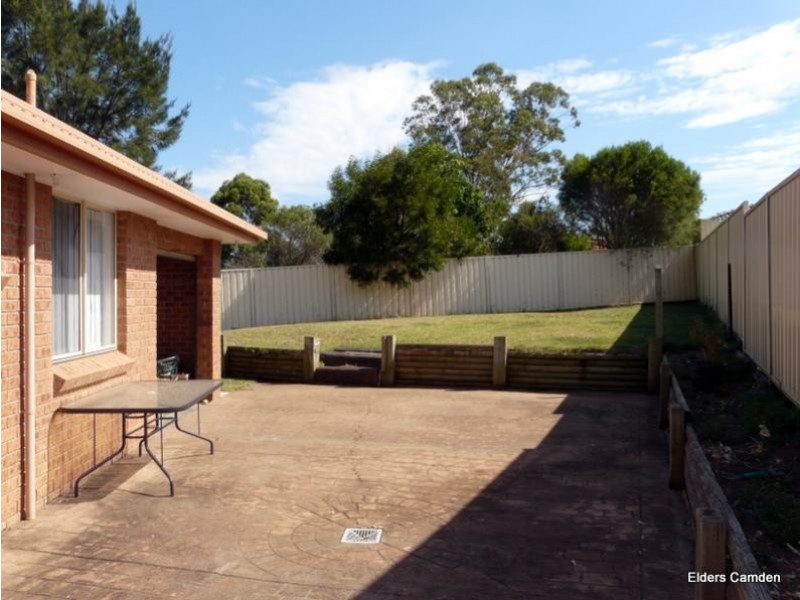 2 Scully Place, Mount Annan NSW 2567