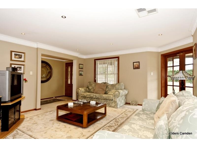 19 Macarthur Circuit, Camden Park NSW 2570