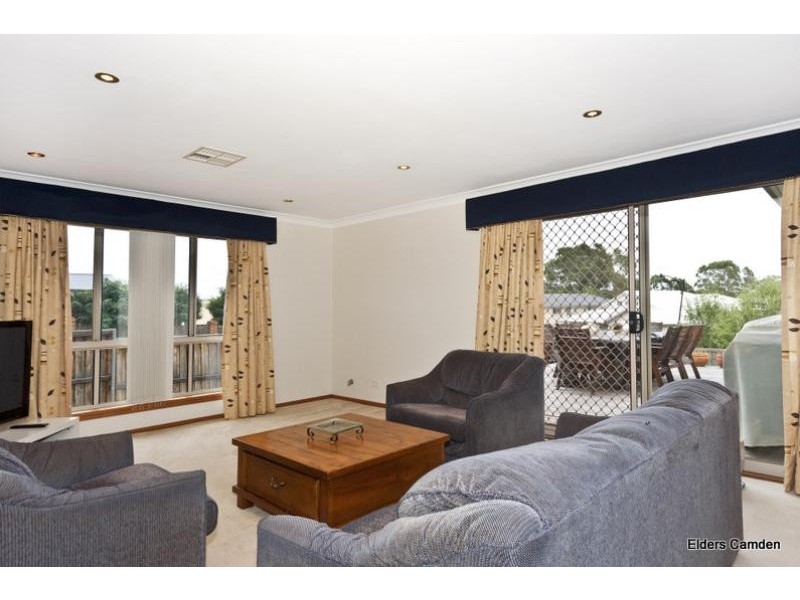 19 Macarthur Circuit, Camden Park NSW 2570