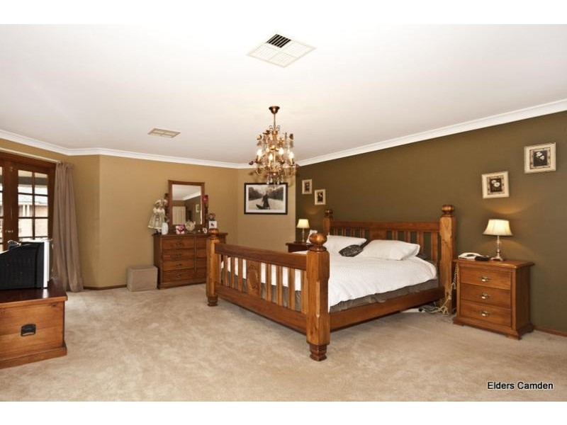 19 Macarthur Circuit, Camden Park NSW 2570