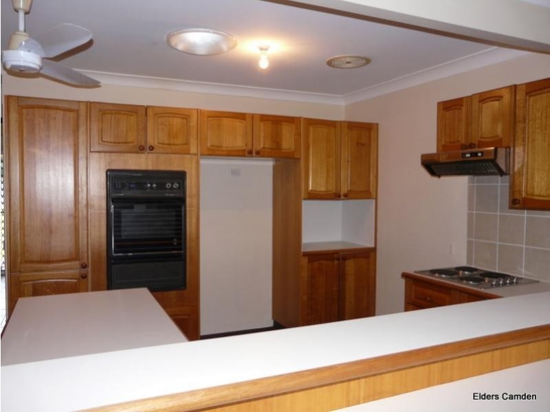 10 Edward Street, The Oaks NSW 2570