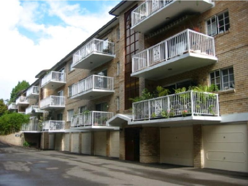32/127 Burns Bay Road, Lane Cove NSW 2066