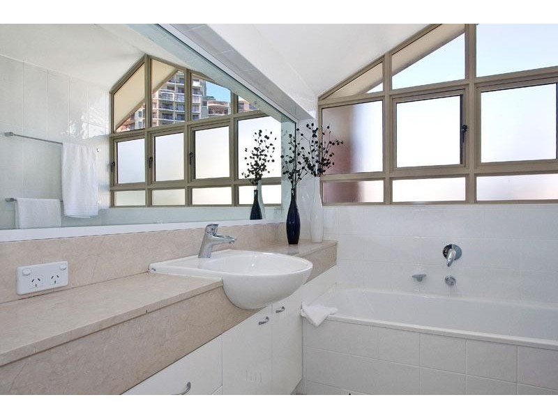 Apartment 15/28 Northcote Street, Naremburn NSW 2065