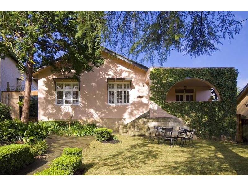 4 Pockley Avenue, Roseville NSW 2069