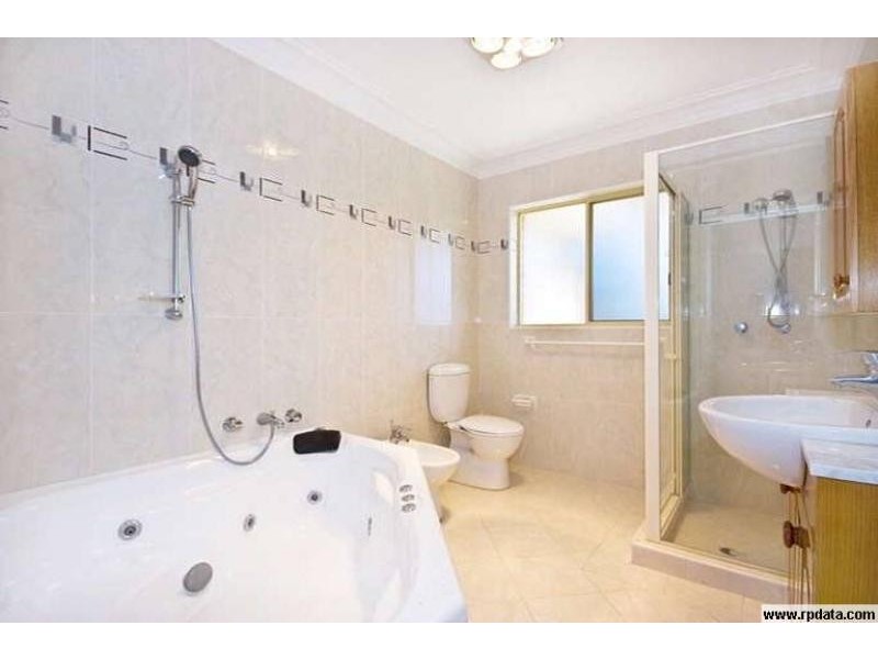 31 Douglas Avenue, Chatswood NSW 2067