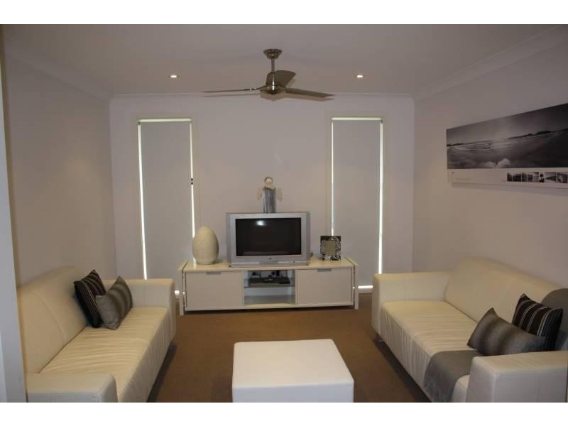 90 Pearce Drive, Coffs Harbour NSW 2450