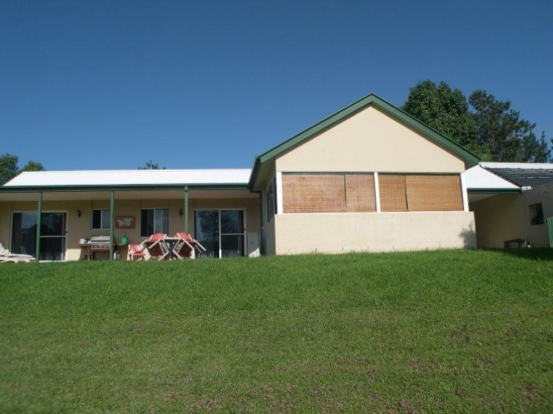 Flat/138 Crossmaglen Road, Bonville NSW 2441