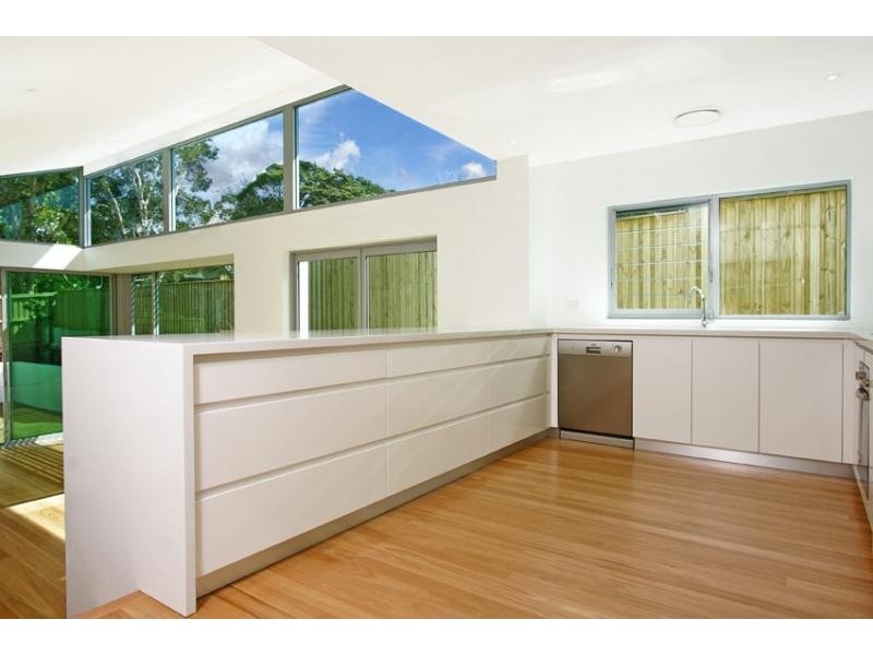 18 ERIC STREET, Freshwater NSW 2096