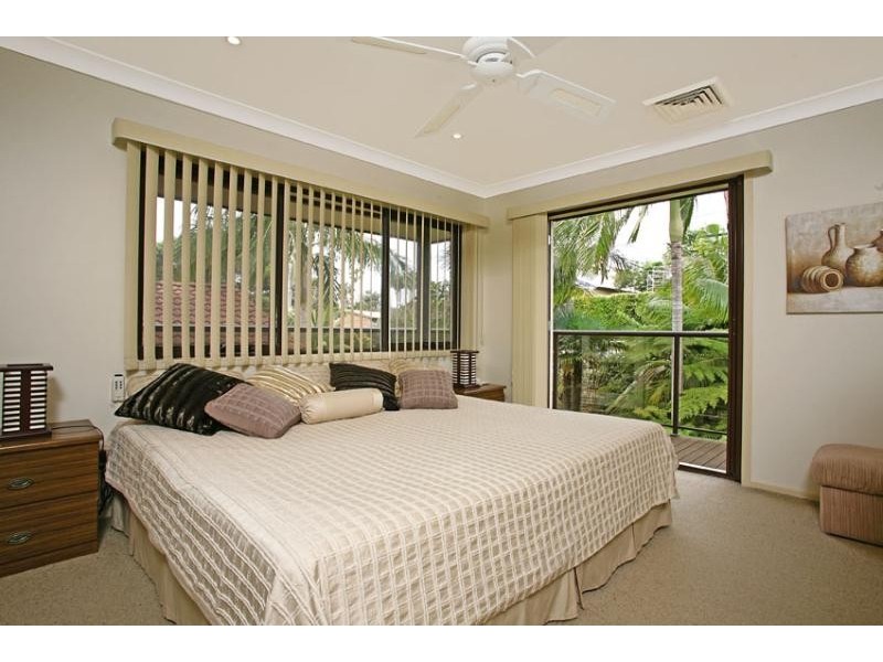 140 LAGOON STREET, Narrabeen NSW 2101