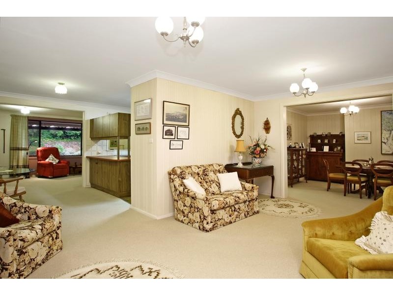 5 GRASMERE CRES, Wheeler Heights NSW 2097